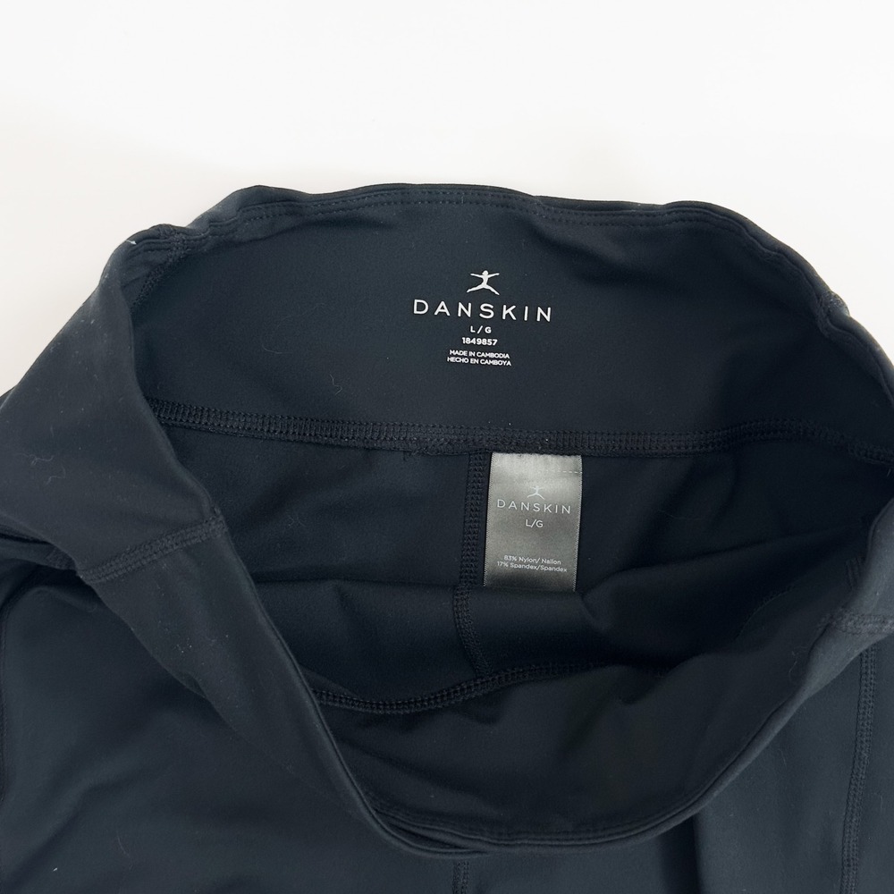 Danskin Bike Short -‎ large - Picture 2 of 5